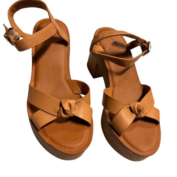 Universal Thread Womens Valerie Platform Heels Tan Strappy Sandals Sz 8 - Picture 2 of 12